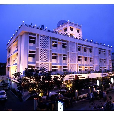 Hotel Pandian Chennai Zewnętrze zdjęcie