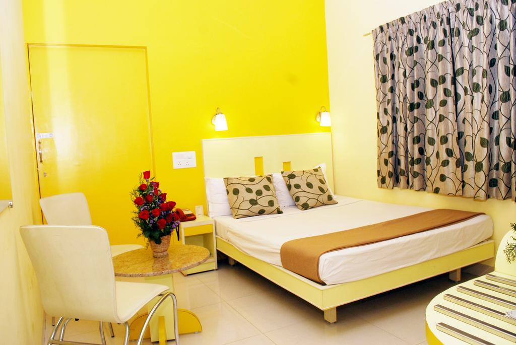 Hotel Pandian Chennai Pokój zdjęcie